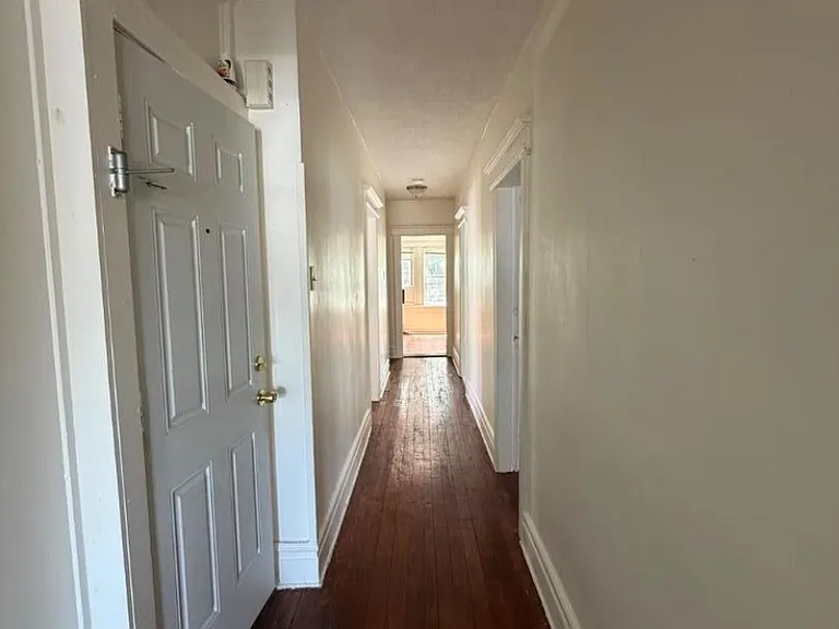 50 Treacy Ave — Photo 4