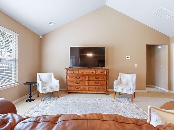 5th image of 171 Waterloo Way