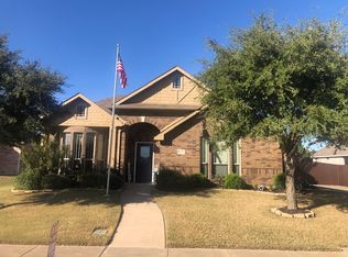 6420 Orange Blossom Dr, Midlothian, TX 76065