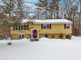 386 Redemption Rock Trl, Sterling, MA 01564