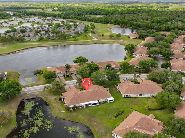 2020 Nantucket Dr, Sun City Center, FL 33573