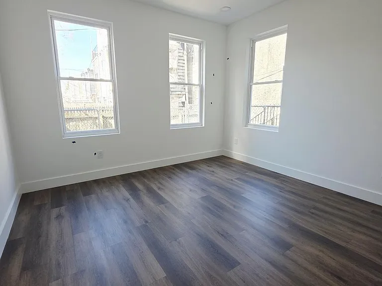 1520 S 22nd St #2 — Photo 4