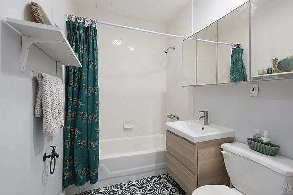 Sold by Halstead Real Estate | media 20