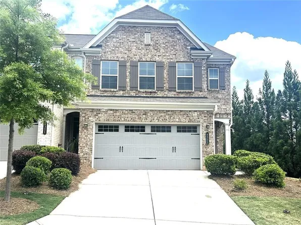 4311 Lanier Park Dr, Buford, GA 30518