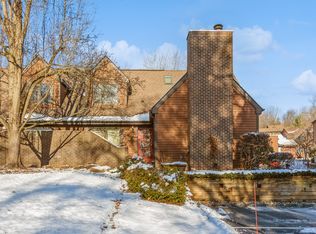 8 Valley View Dr, Basking Ridge, NJ 07920