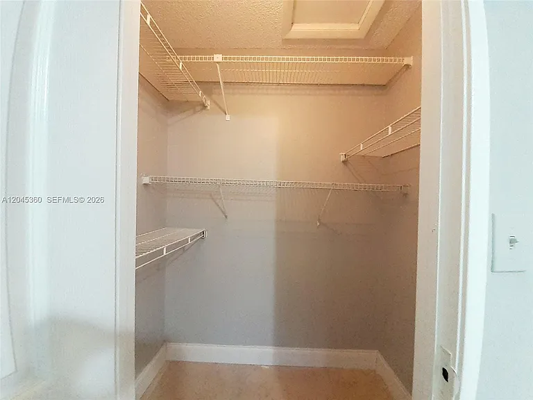 8407 Coral Lake Mnr #8407 — Photo 12
