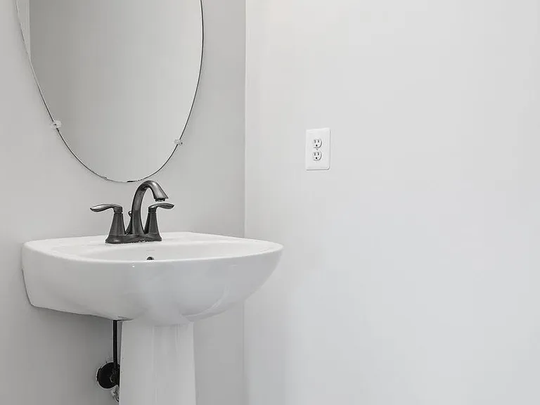15360 Kensington Park Dr — Photo 21