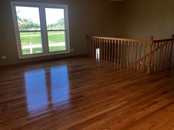4th image of 375 Jamison Dr #0