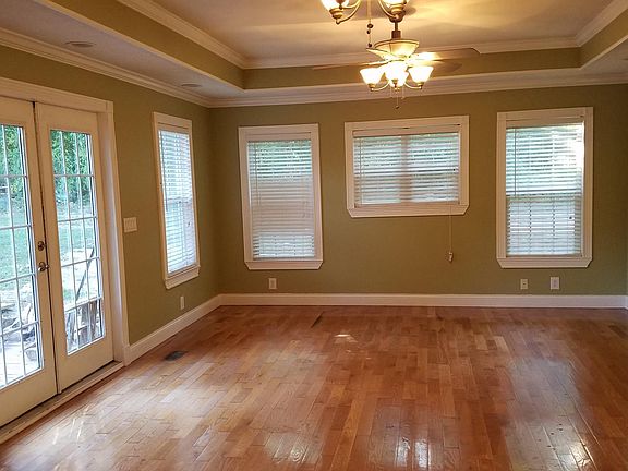 Master bedroom 20x25