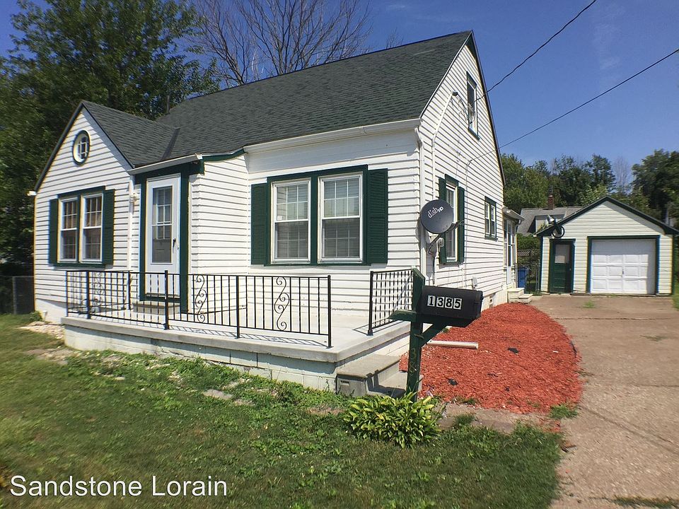 1st image of 1385 Nichols St