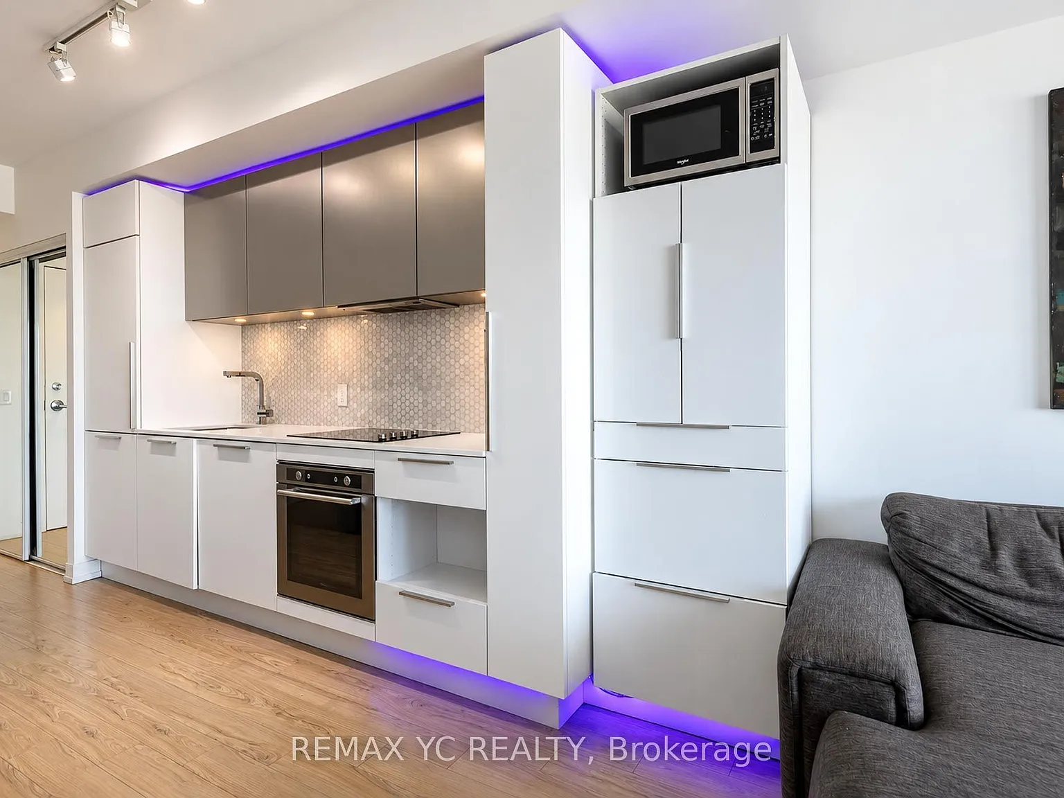 2 bed, $2,600 — Photo 4