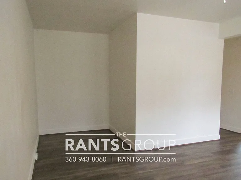 Thompson Apartments — Photo 51