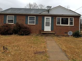 1330 Peach Tree Dr, Crozet, VA 22932