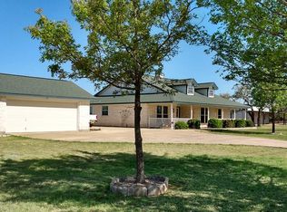 315 Hoofbeat Trl, Kerrville, TX 78028