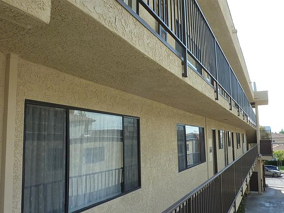 4th image of 114 Olive St