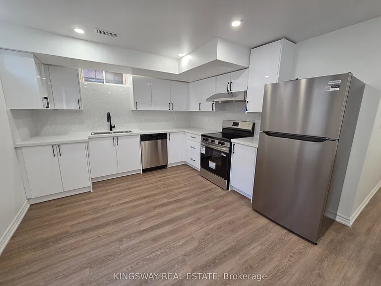 839 Miltonbrook Cres #BASEMENT — Photo 4