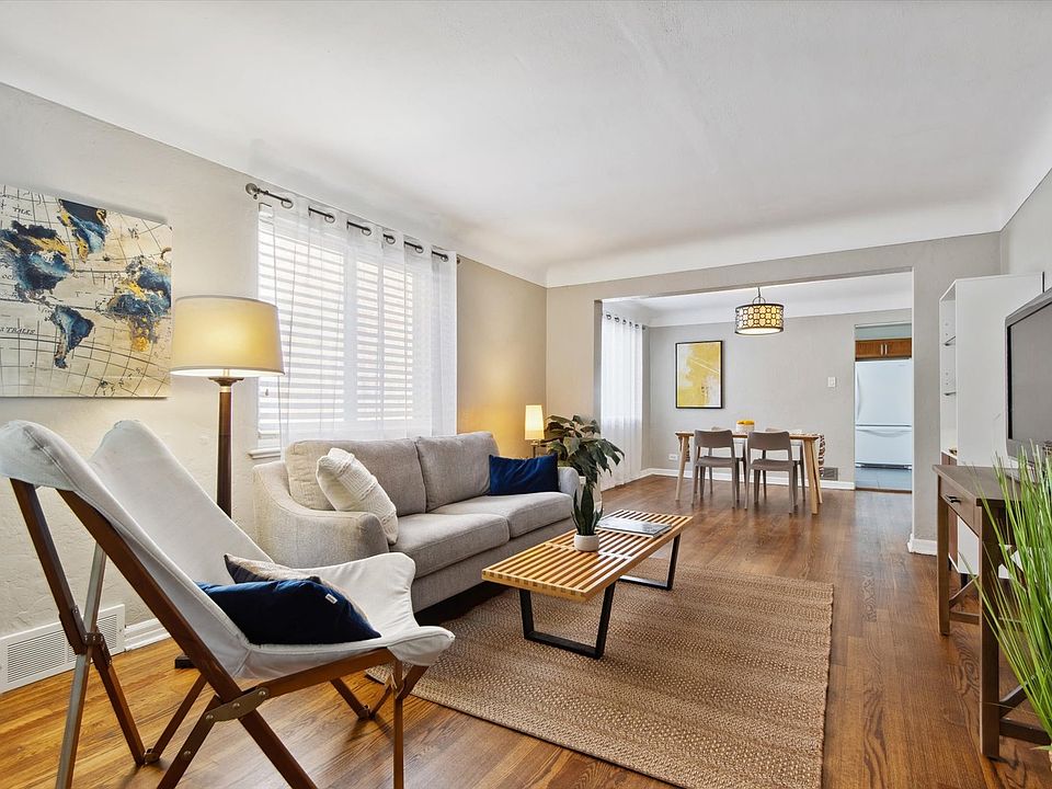 Living room to dining room