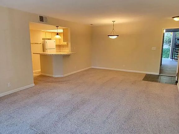 2nd image of 1089 Wesley Ct APT 3