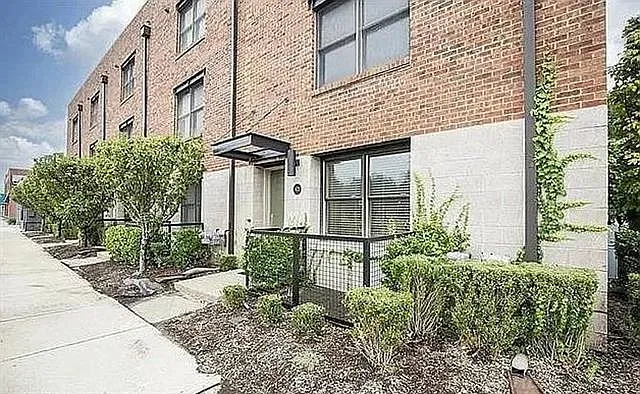1 bed, 1326 sqft, $1,875 — Photo 1