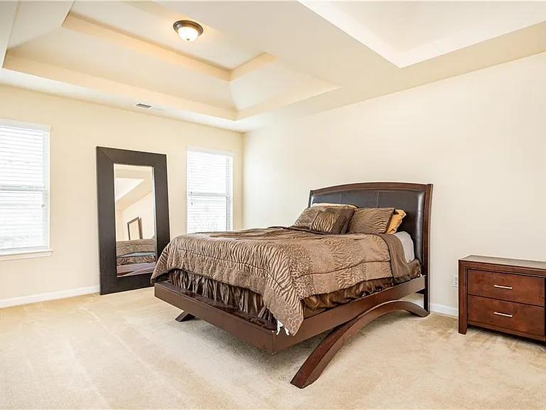 7761 Sylvaner Ln — Photo 32