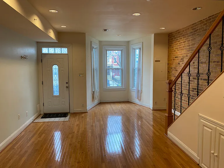1122 K St NE — Photo 10