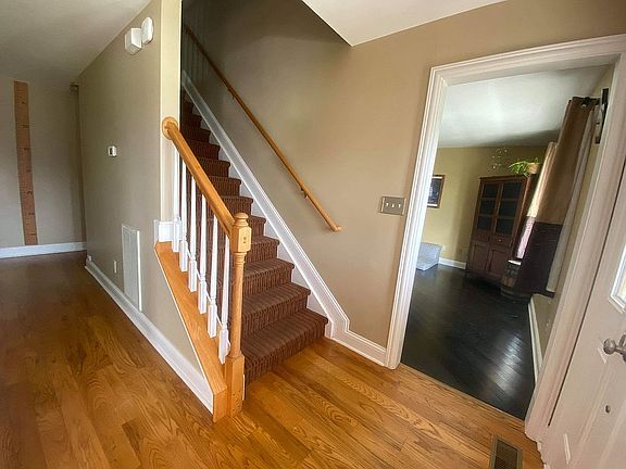 Warm and inviting foyer