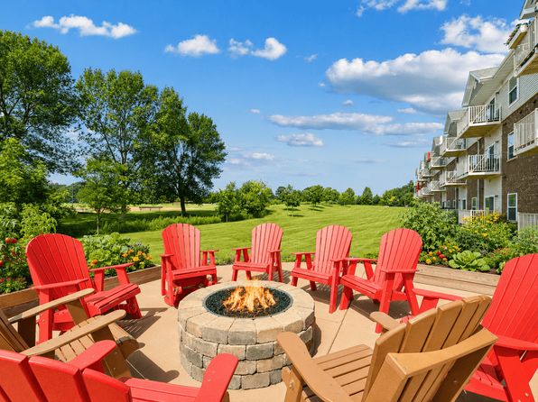1351 Lake Dr W APT 211