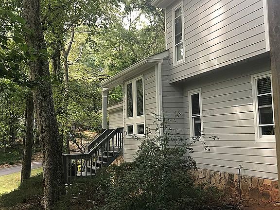 New Windows, Deck Columns