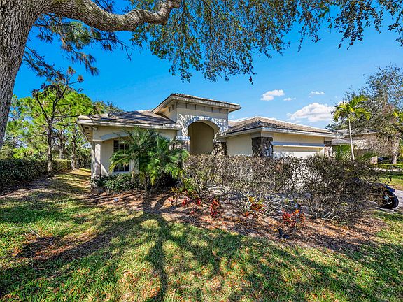 2nd image of 9671 Osprey Isles Blvd