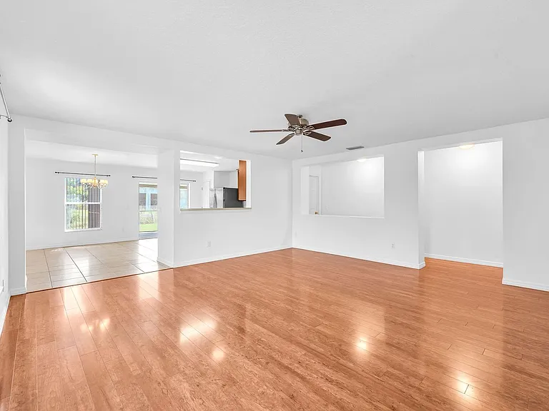 6760 Waterton Dr — Photo 6