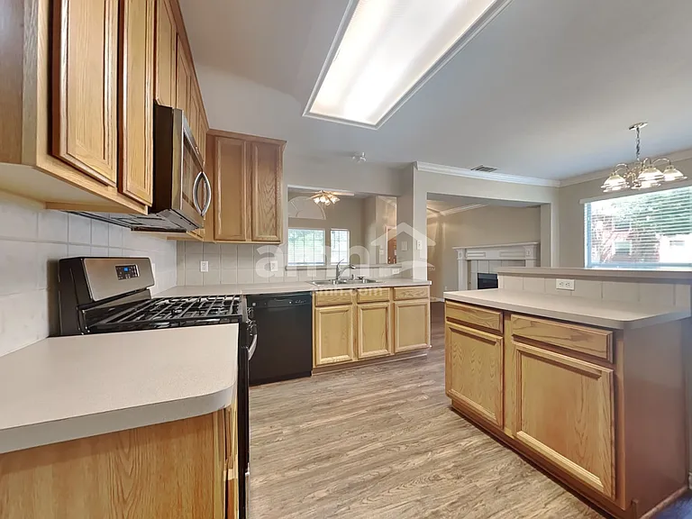 3936 Braxton Ln — Photo 3