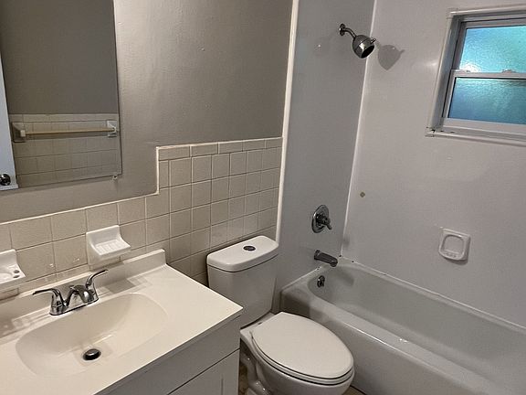 2nd image of 2147-2159 Franklin St #2147