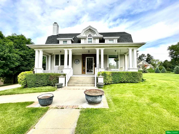 801 & 811 10th St, Wisner, NE 68791