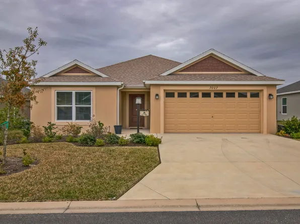 7007 Minchew Cir, Okahumpka, FL 34762