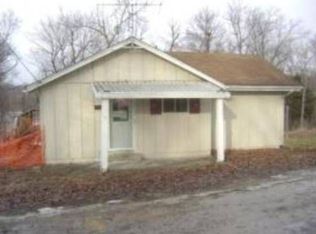 8308 E Whippoorwill Hill Dr, Freeman, MO 64746