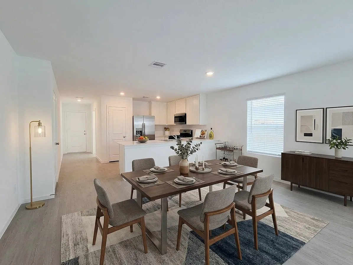 4 bed, 1891 sqft, $1,795 — Photo 4