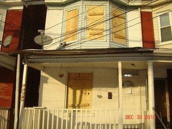 2nd image of 1216 Nottingham Way