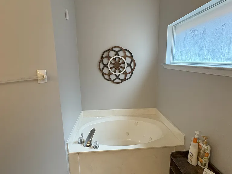 6868 Show Boat Ln — Photo 5