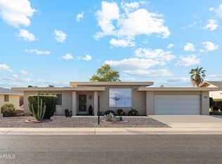 10515 W Oak Ridge Dr, Sun City, AZ 85351