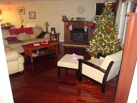 4th image of 2728 Cambridge Ct