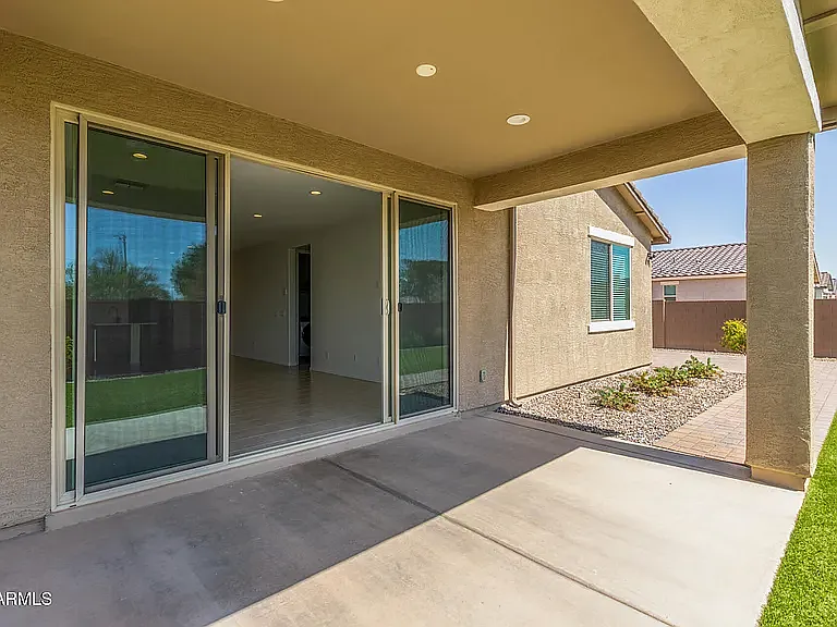 637 S Lamar Pl — Photo 9