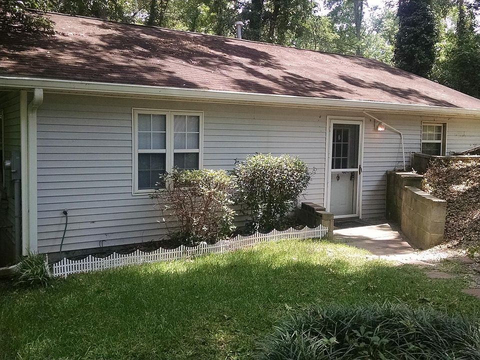 1st image of 133 Walton Dr