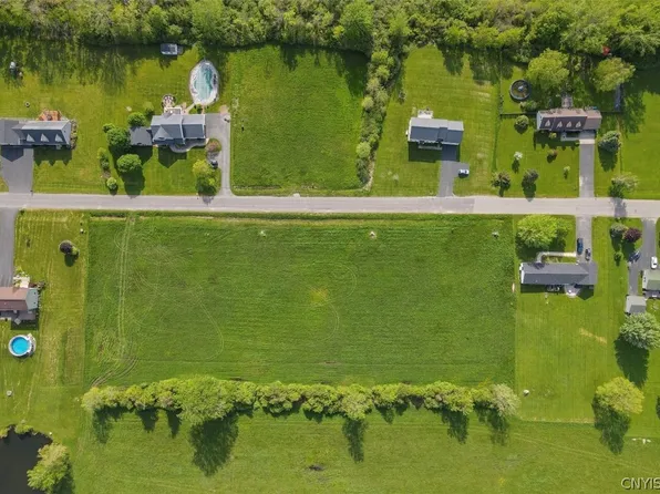 13 Cavan Cv #1, Oswego, NY 13126