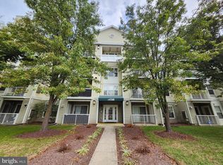 14100 Farnsworth Ln #2108, Upper Marlboro, MD 20772
