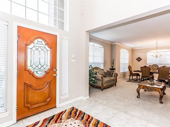 4th image of 4440 Avebury Dr