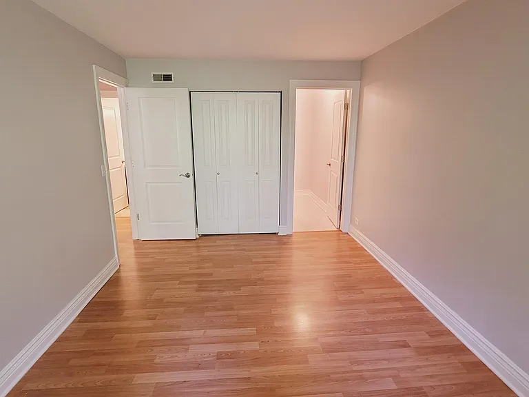 508 N Cass Ave #204 — Photo 5