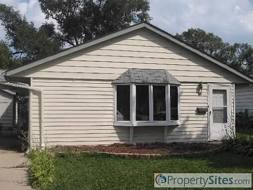 1st image of 25 Evergreen Ln