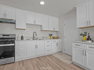 242 E 6th St, Perris, CA 92570