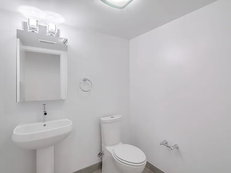 326 Fairmount Ave — Photo 26