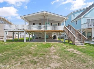 93 E 1st St, Ocean Isle Beach, NC 28469